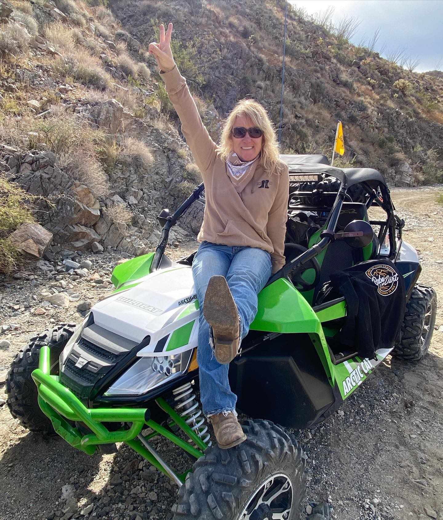 Women's Western Hoody, Paracord Drawcord & Hidden Pocket